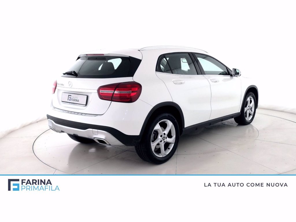 MERCEDES Gla 180 d sport auto