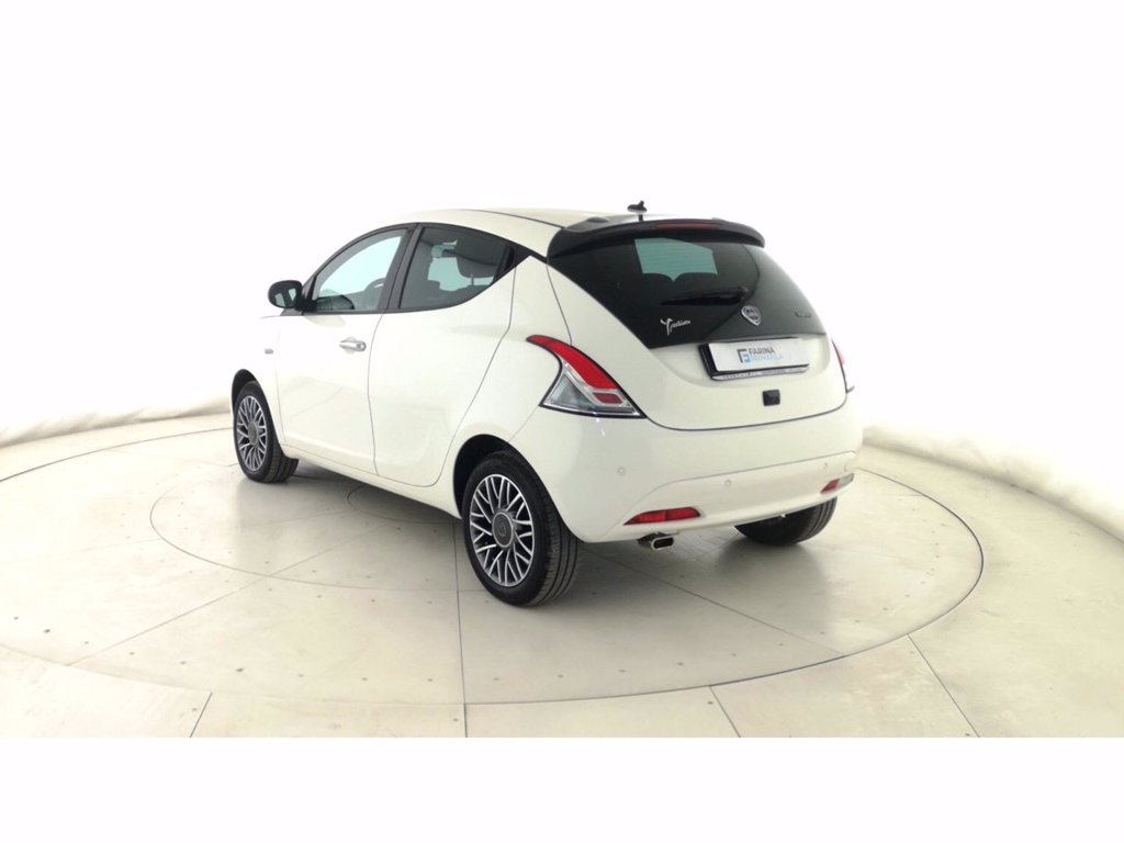 LANCIA Ypsilon 1.0 firefly hybrid gold plus s&s 70cv 5p.ti