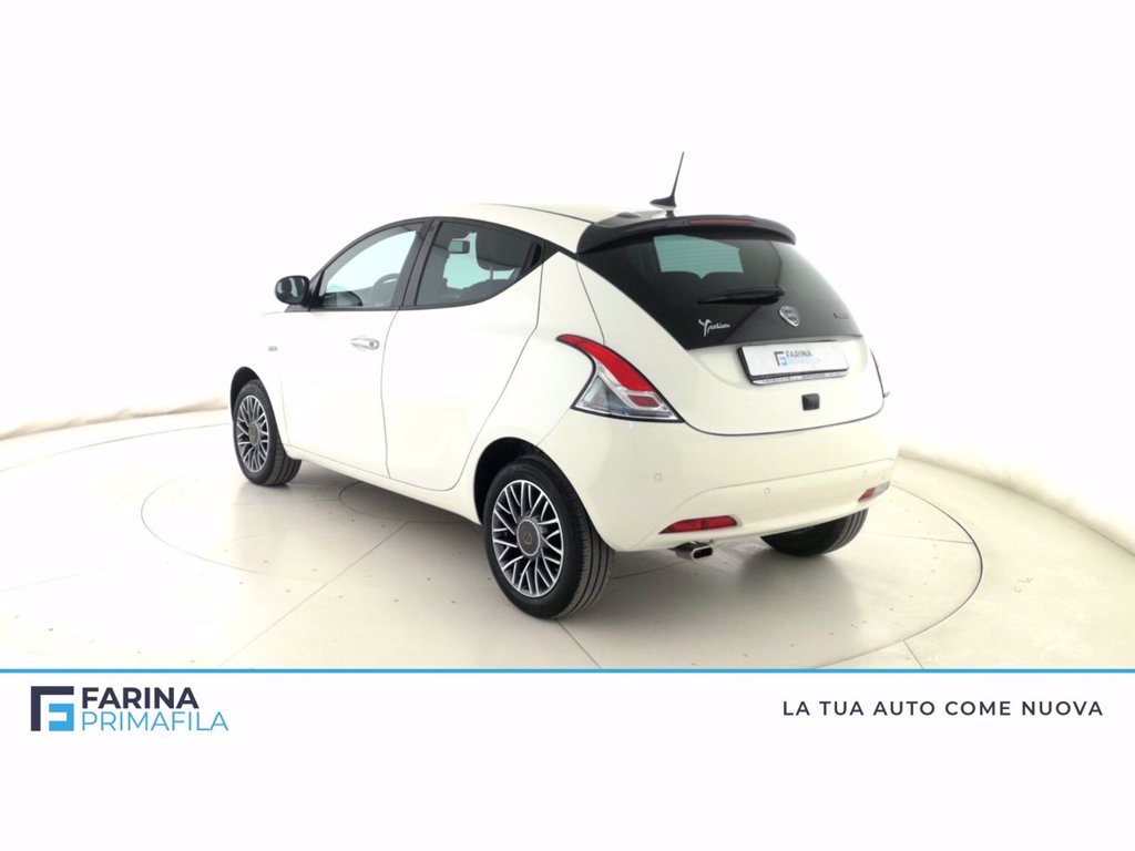 LANCIA Ypsilon 1.0 firefly hybrid gold plus s&s 70cv 5p.ti