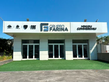 Farina Business Napoli  -  Centro Veicoli Commerciali